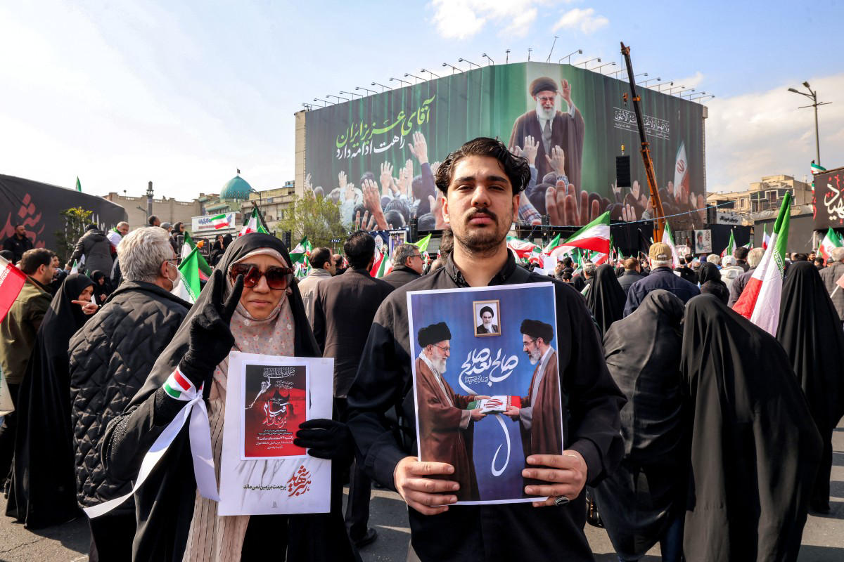 حصاد اليوم العاشر من الحرب : المرشدد يبايَع في طهران والنفط يتجاوز 100 دولار 